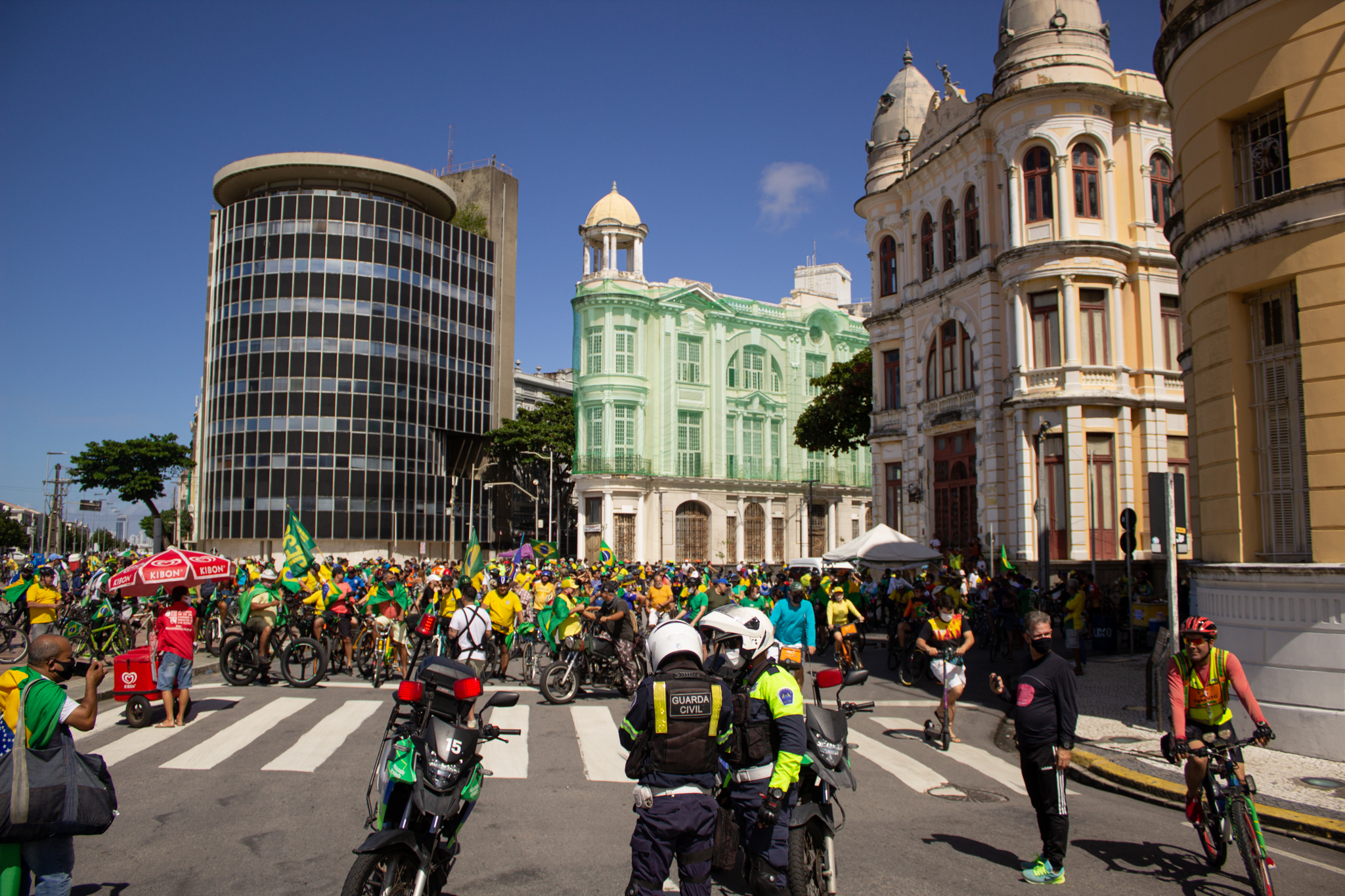 Veja fotos e vídeos da ‘bicicletada' pelo voto impresso auditável no Recife 12