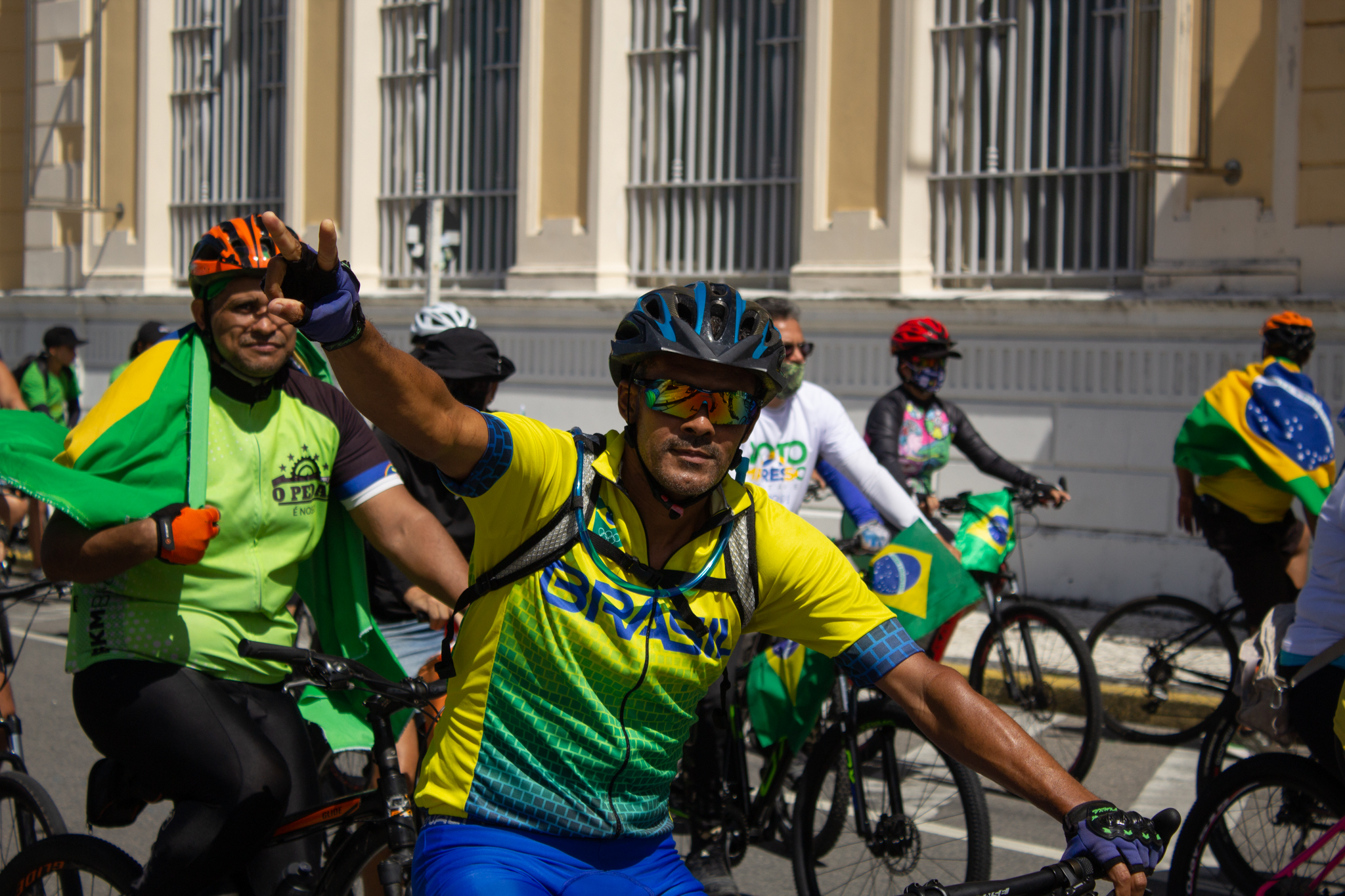Veja fotos e vídeos da ‘bicicletada' pelo voto impresso auditável no Recife 18