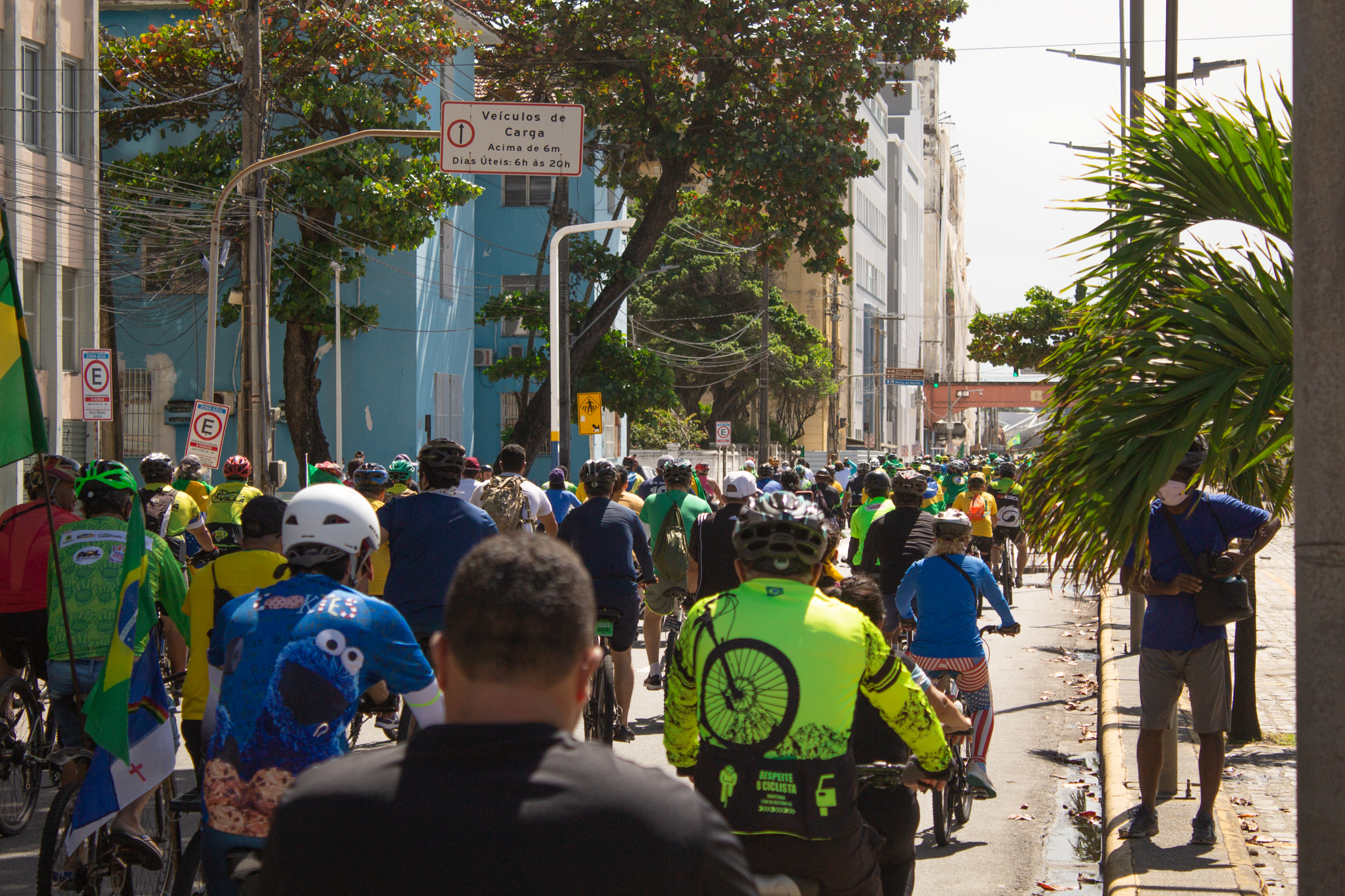 Veja fotos e vídeos da ‘bicicletada' pelo voto impresso auditável no Recife 17