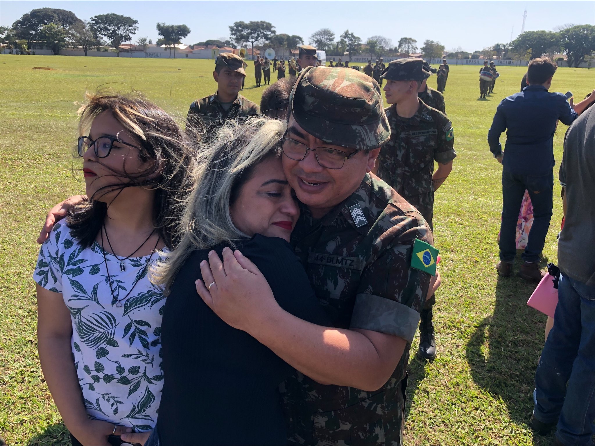 Exército renova tropa de militares na fronteira com Venezuela e parentes se despedem 3 Exército renova tropa de militares na fronteira com Venezuela e parentes se despedem 2