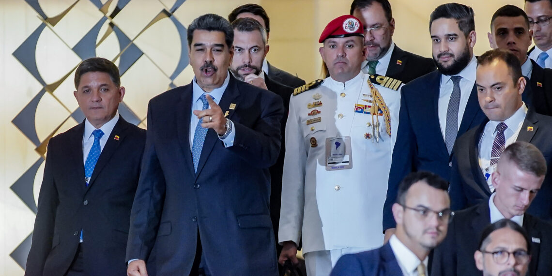 Brasília (DF) 30/05/2023 - O presidente da Venezuela, Nícolas Maduro, deixa o Palácio do Itamaraty, após reunião de Presidentes dos países da América do Sul. Foto Rafa Neddermeyer/ Agência Brasileira