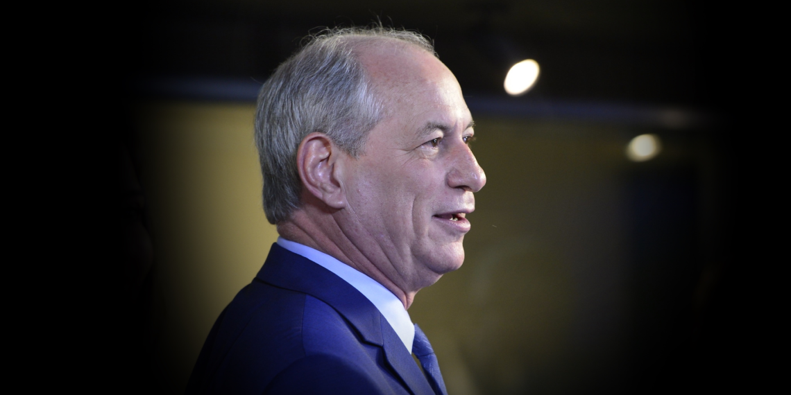 Ciro Gomes quebra o silêncio e faz críticas a Lula