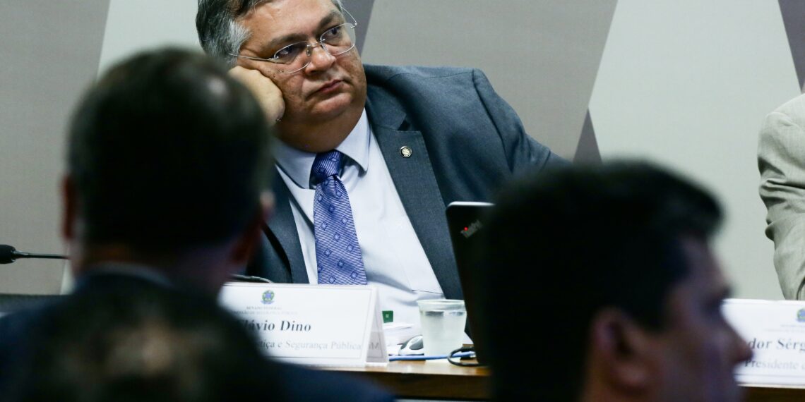 Brasília (DF) 09/05/2023 Ministro da Justiça e Segurança Pública, Flávio Dino, participa de audiência na Comissão de Segurança Pública do Senado.