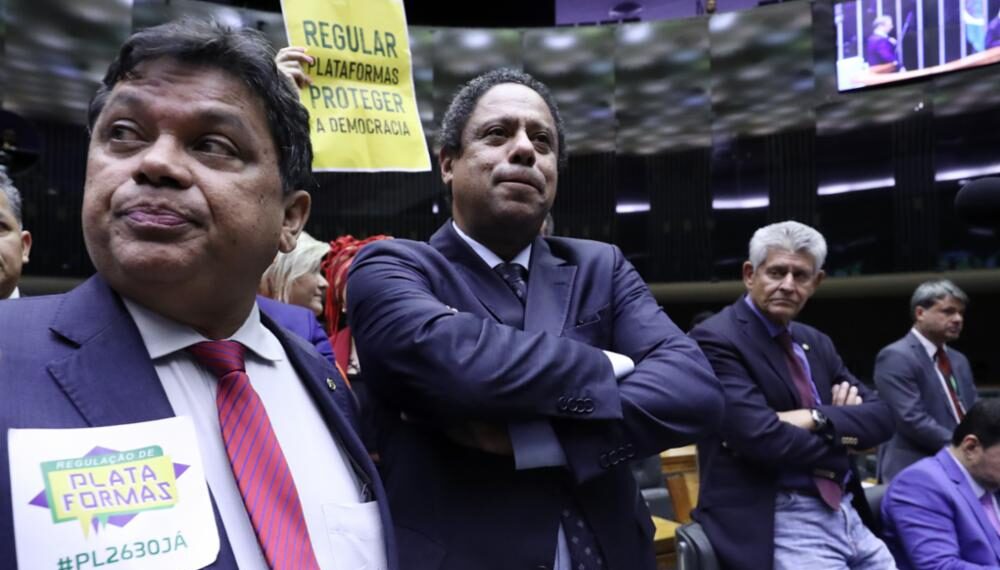 deputado Orlando Silva no plenário da Câmara dos Deputados