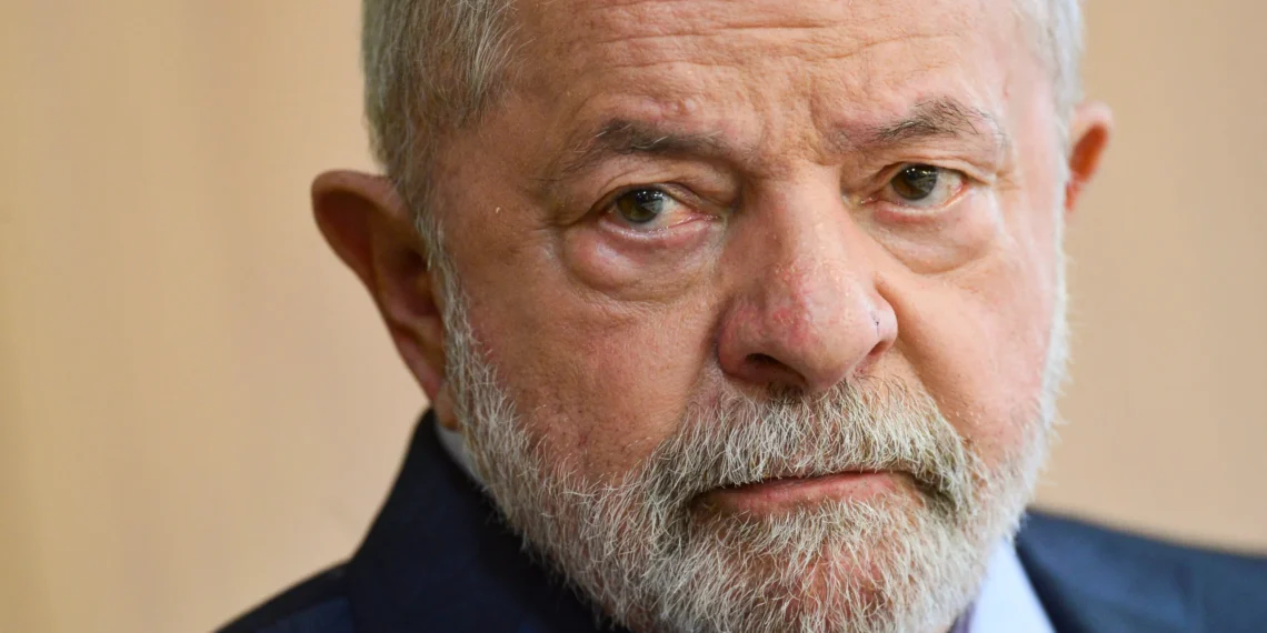 Após reunião com Lira às vésperas do 'PL da Censura', Lula manda liberar emendas