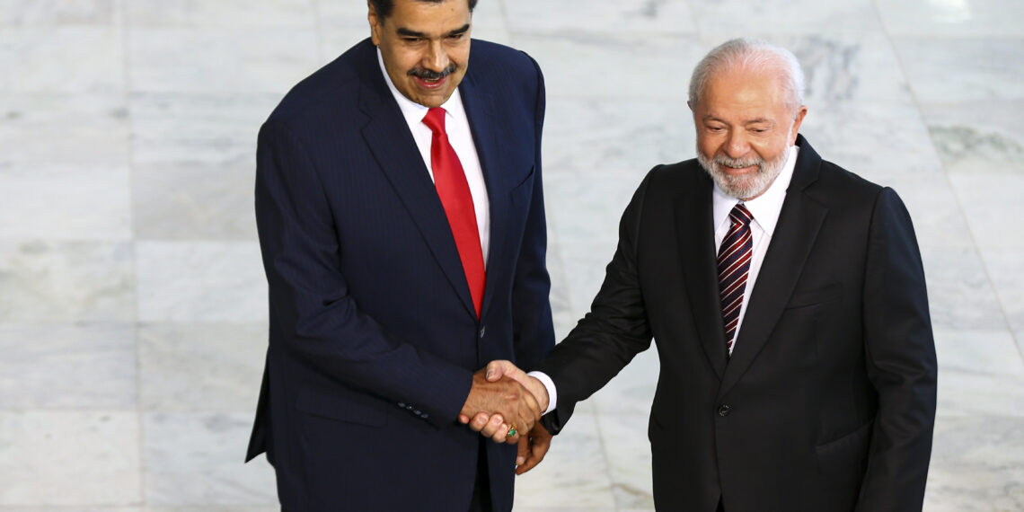 Brasília (DF), 29/05/2023 - O presidente Luiz Inácio Lula da Silva recebe o presidente da Venezuela, Nicolás Maduro, no Palácio do Planalto.