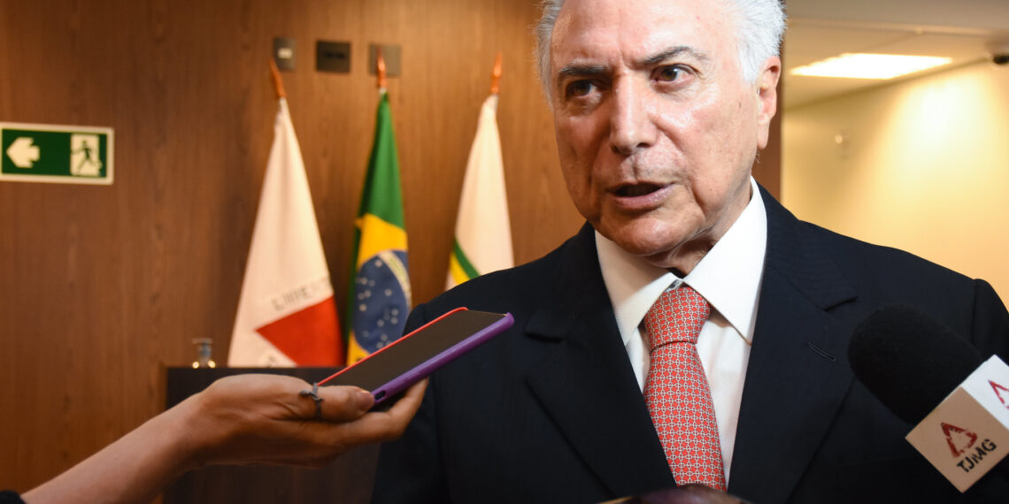 Presidente só consegue governar ao lado do Congresso, diz Temer