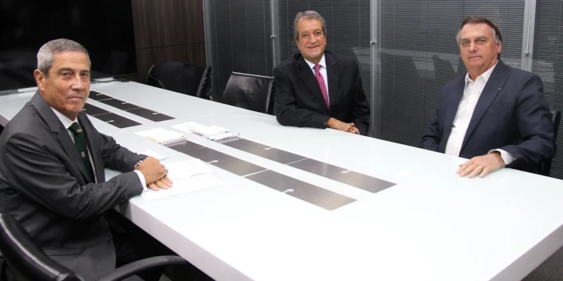 Bolsonaro faz reunião com Valdemar para 'traçar estratégias'
