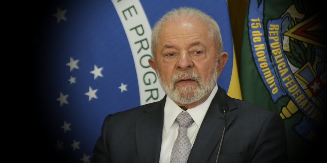 Lula cita Biden e diz estar estimulado a disputar reeleição em 2026