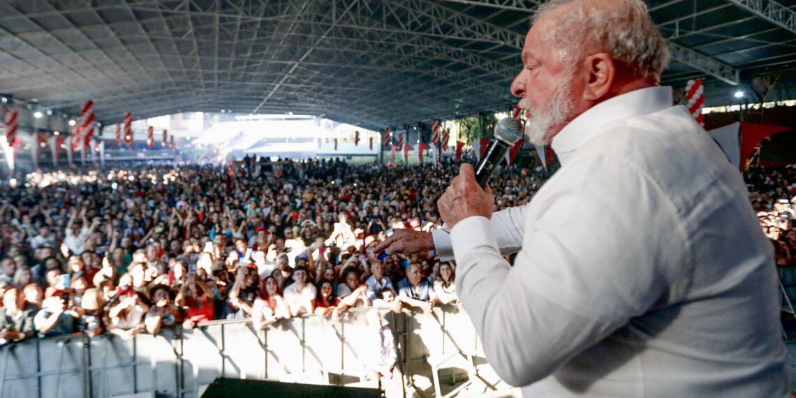 São Bernardo do Campo (SP) 23/07/2023 - Presidente Luiz Inácio Lula da Silva (c), participa do evento de posse da nova diretoria do Sindicato dos Metalúrgicos do ABC.