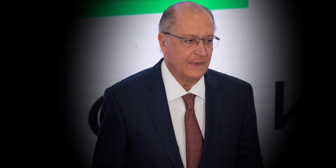 Polícia descarta bomba no ministério de Alckmin e libera acesso ao prédio