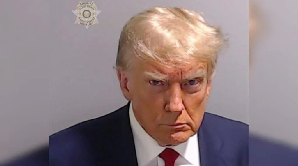 Donald Trump é o primeiro presidente norte-americano preso a fazer 'mug shot' 1