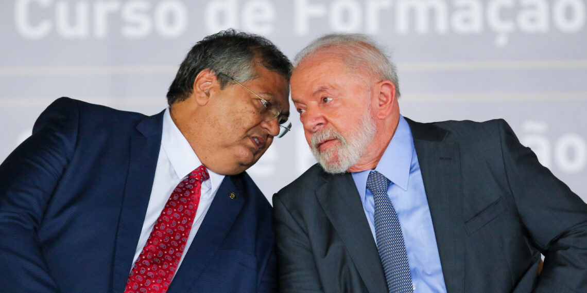 Flávio Dino concorda com Lula e diz que voto sigiloso de ministros do STF é ‘debate válido’