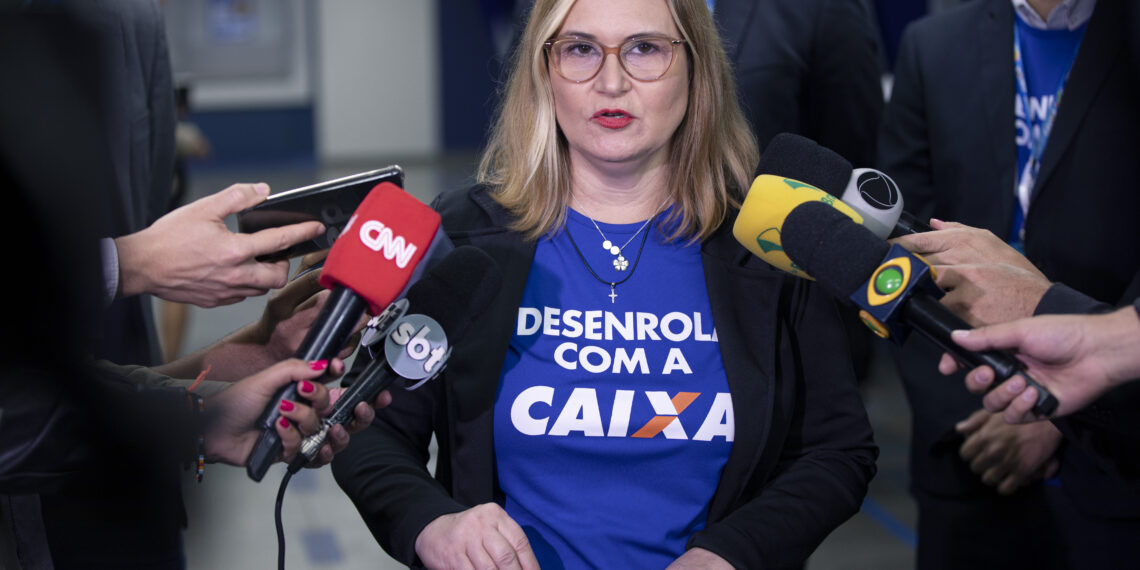 Para abrigar Centrão, Lula demite terceira mulher do alto escalão do governo