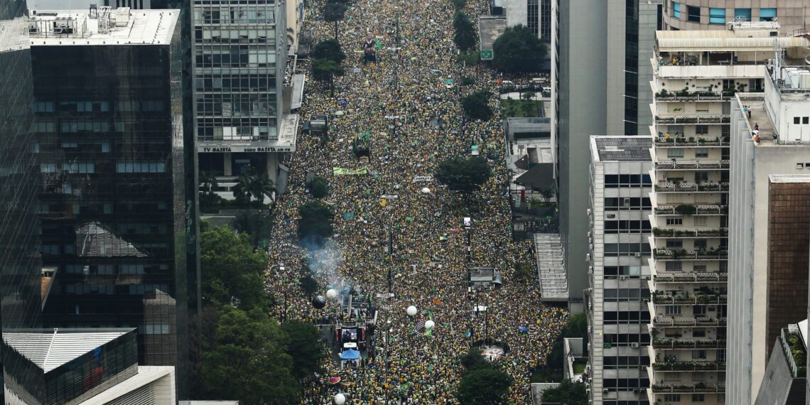 Manifestação na Avenida Paulista deve reunir milhares de pessoas neste domingo 1