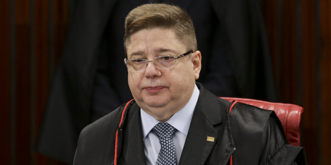 Raul Araújo, que já votou contra condenação de Bolsonaro, será o novo corregedor-geral do TSE