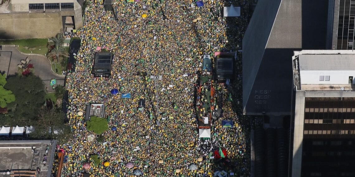 ‘Ato Pela Democracia’: público de 700 mil pessoas é esperado na Avenida Paulista 1