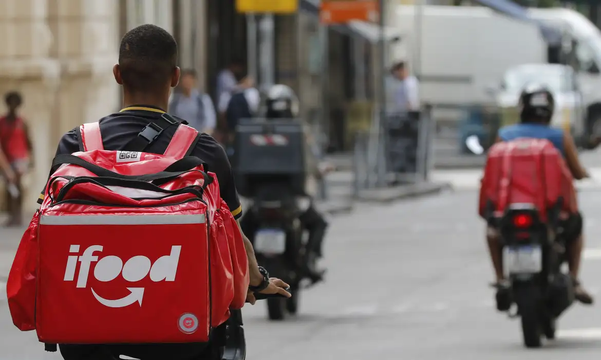 Vídeo: motoboys protestam contra projeto que mira serviços por aplicativos 2