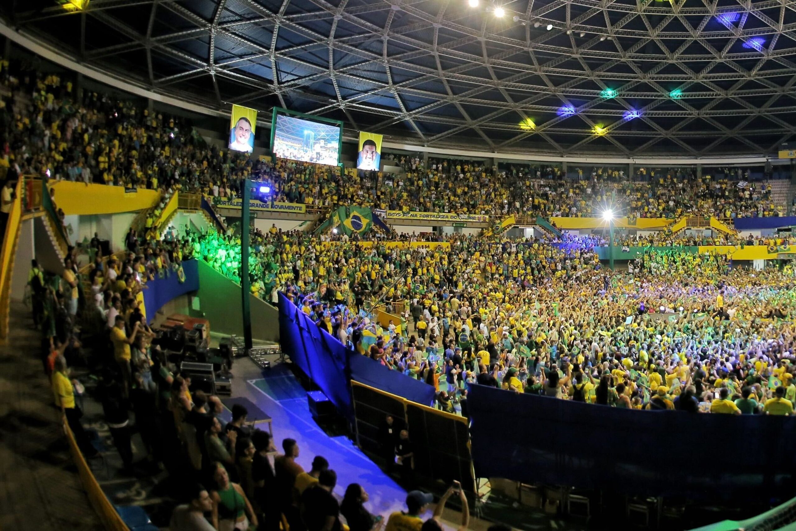 Direita surpreende em Fortaleza e enche ginásio em pré-candidatura de André Fernandes 6