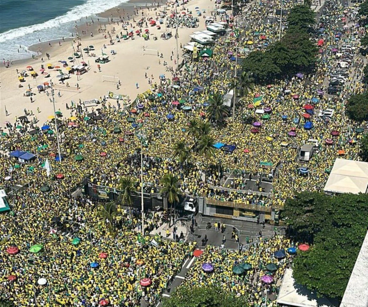 Copacabana: levantamentos apontam estimativa de público em manifestação; veja quantas pessoas no ato 1