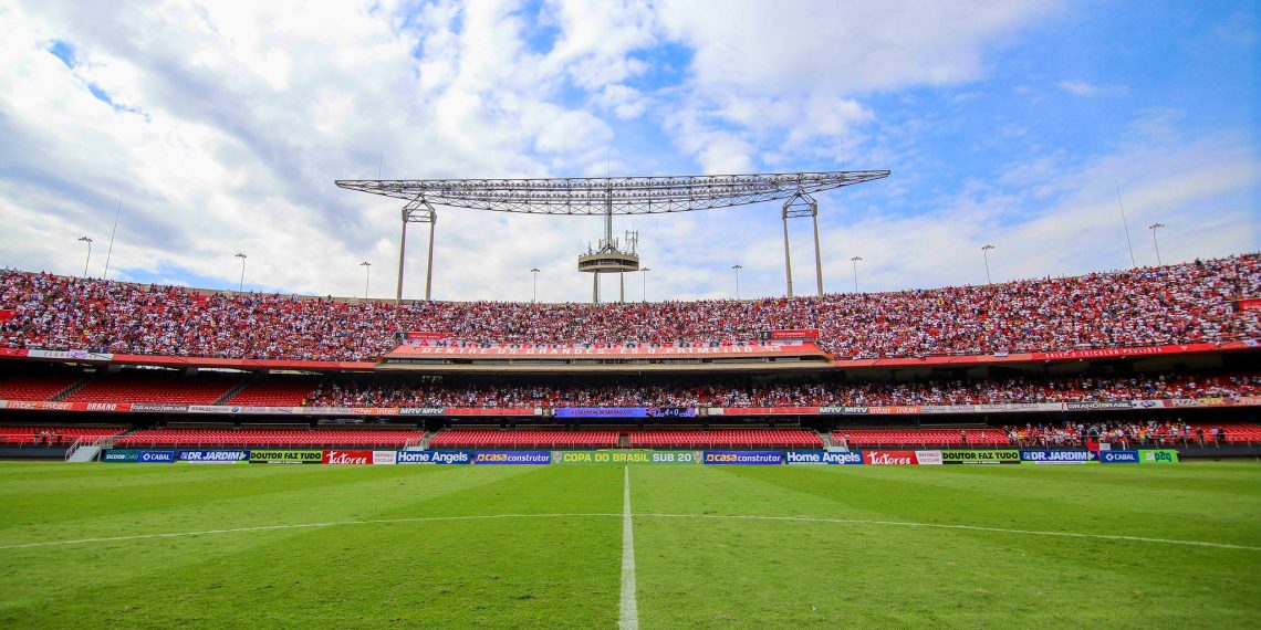 Estádio de futebol, esporte, Morumbi, bola.
