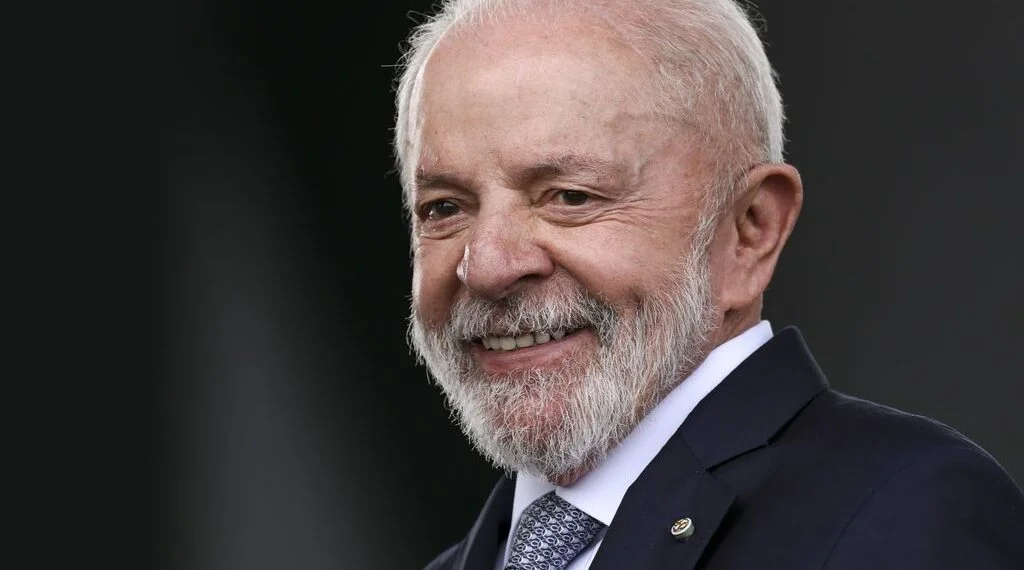 Com economia colapsando e popularidade em queda, governo fará ‘gato com lebre’ para garantir reeleição 1
