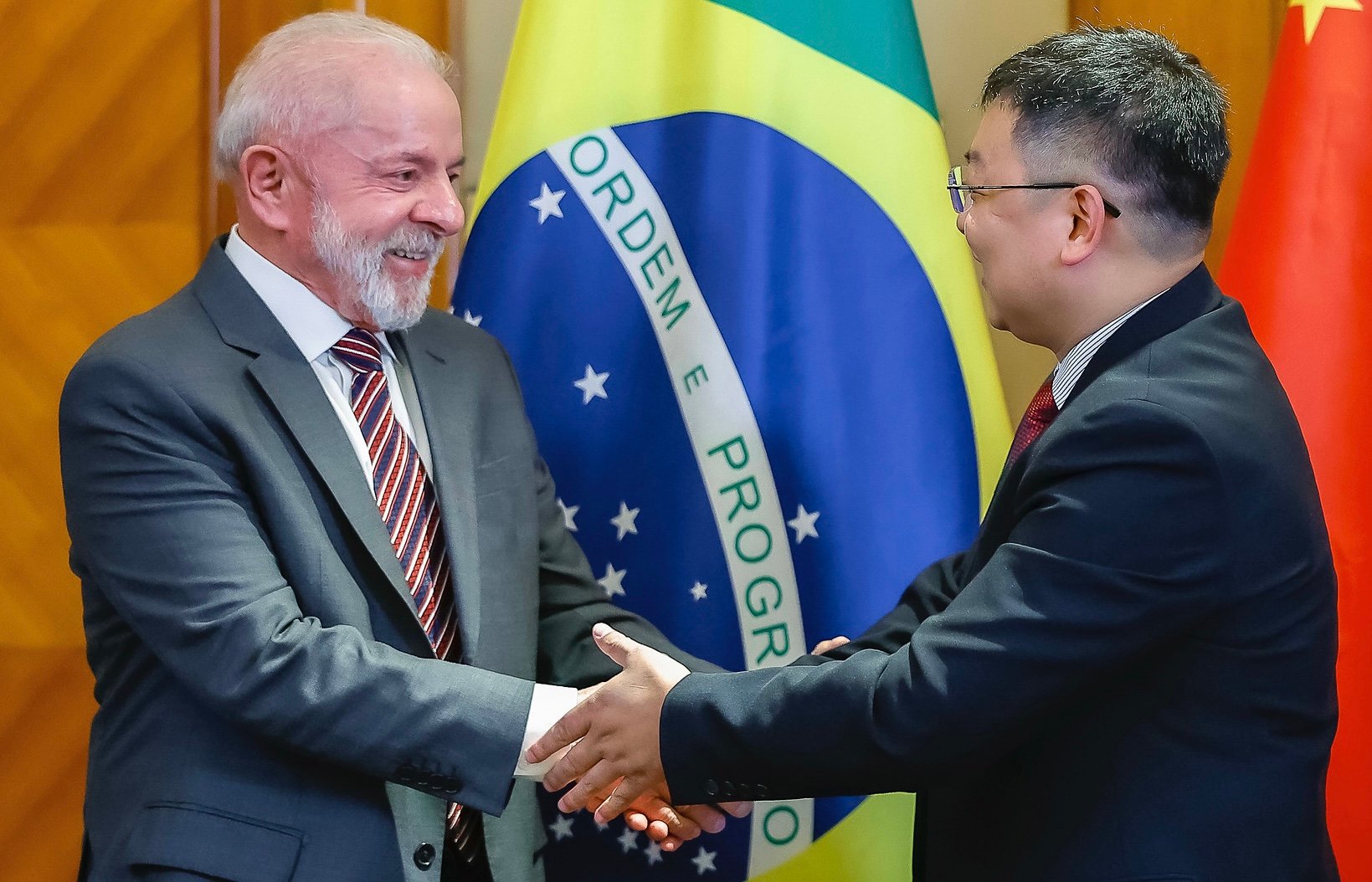 Lula compara sua eleição à revolução comunista de Mao Tsé-Tung na China 2 Lula compara sua eleição à revolução comunista de Mao Tsé-Tung na China 1