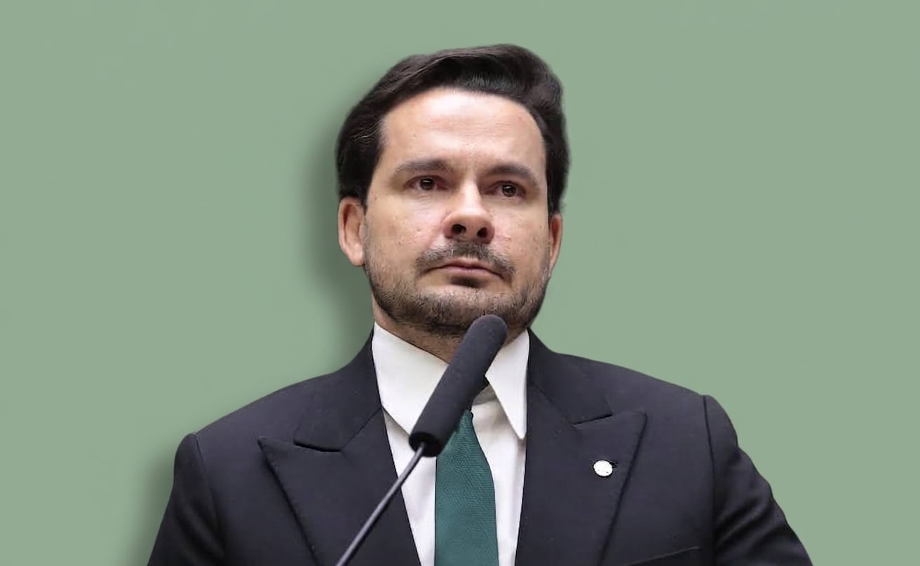 Único candidato de Bolsonaro ao Senado no AM aparece em 2º na Quaest