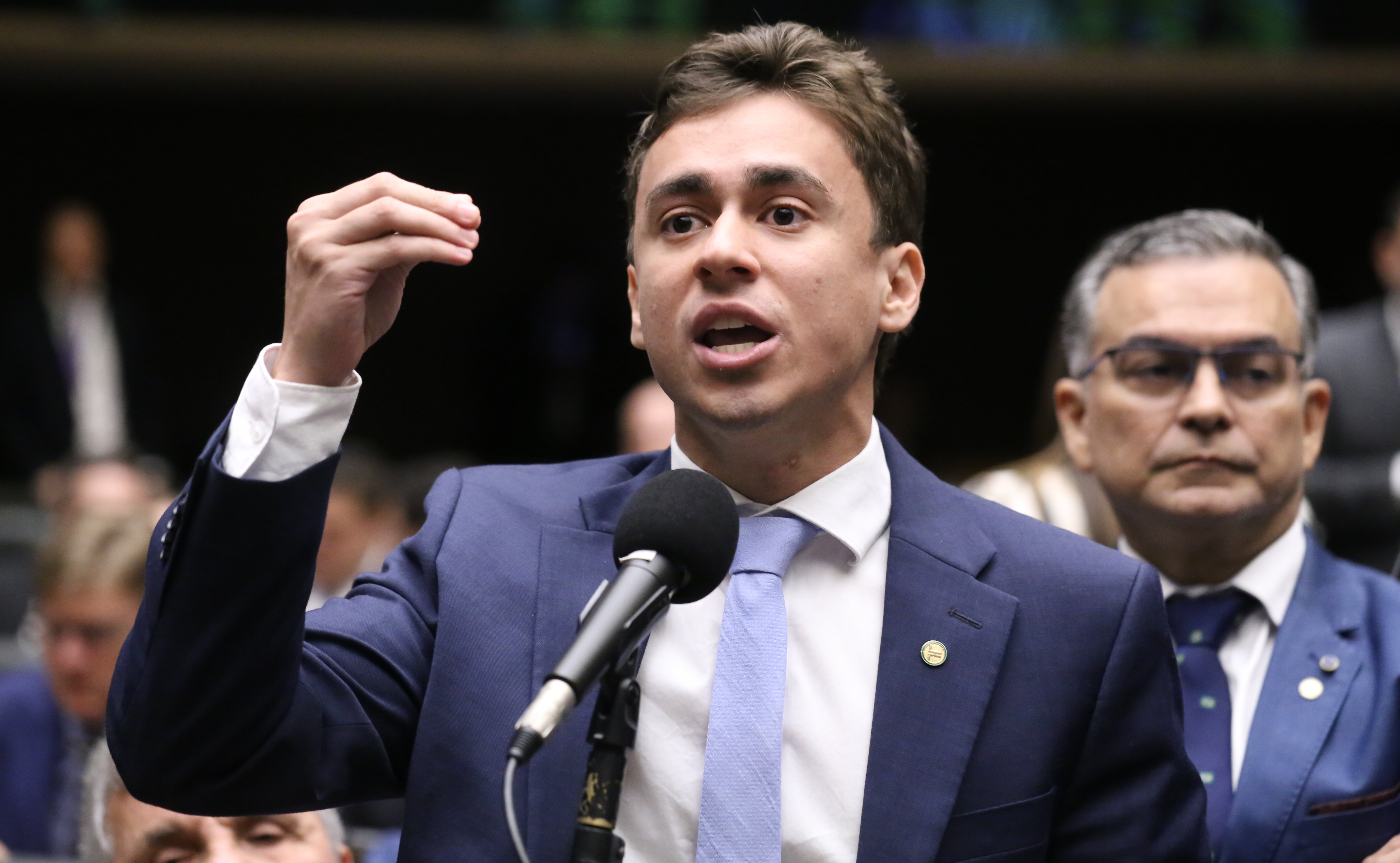 Nikolas vira cabo eleitoral de Flávio no Nordeste e visita 6 estados na reta final do 2º turno